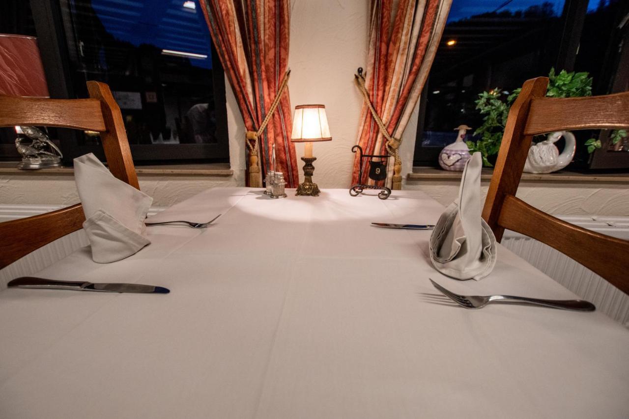 Auberge Le Vieux Moulin Poupehan エクステリア 写真