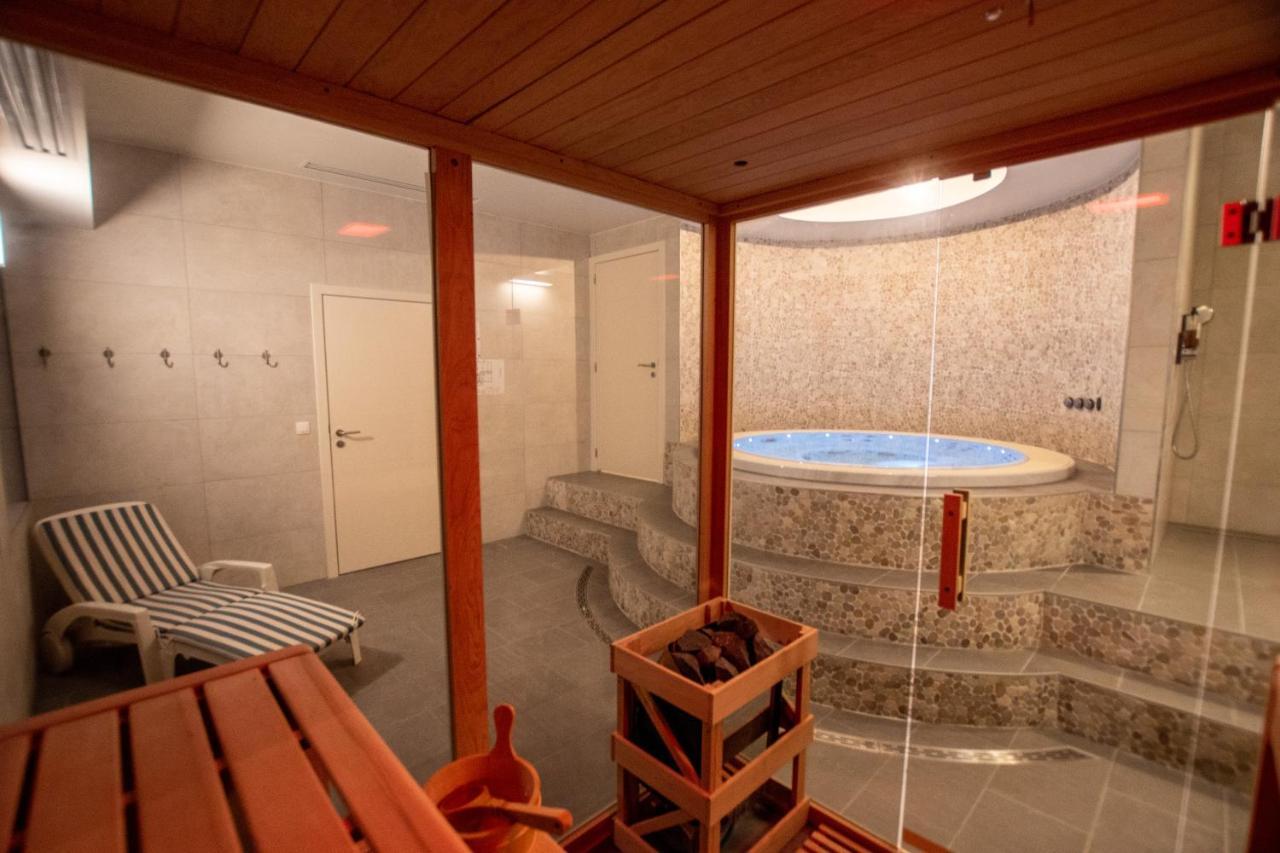 Auberge Le Vieux Moulin Poupehan エクステリア 写真