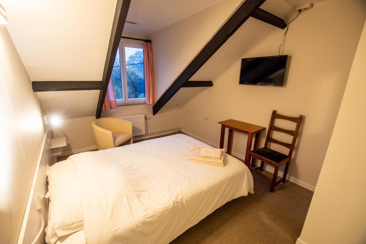 Auberge Le Vieux Moulin Poupehan エクステリア 写真